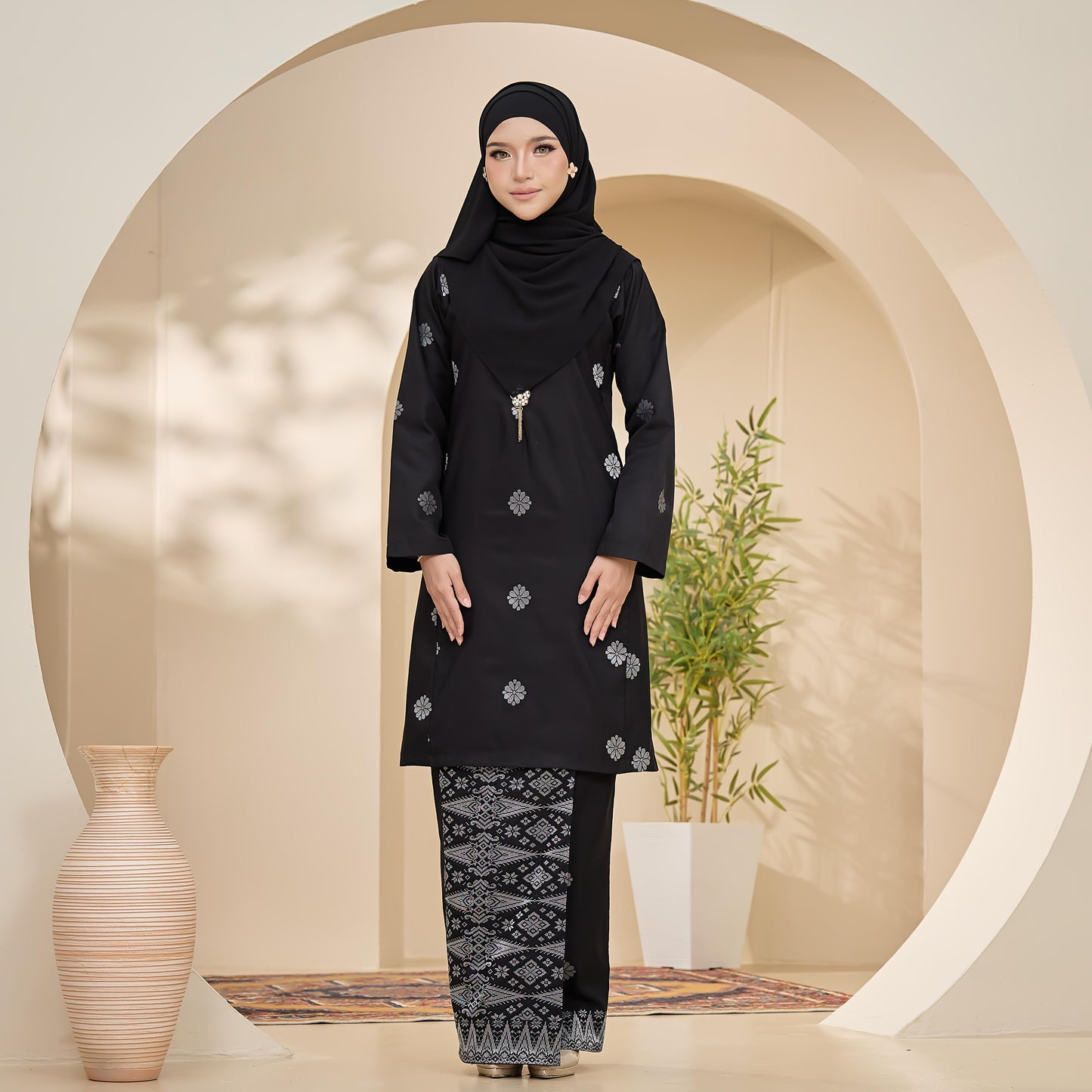 Ratna 2