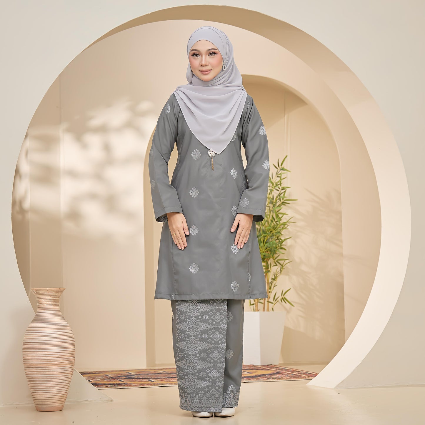 Ratna 2