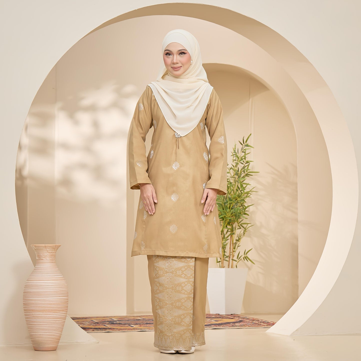 Ratna 2