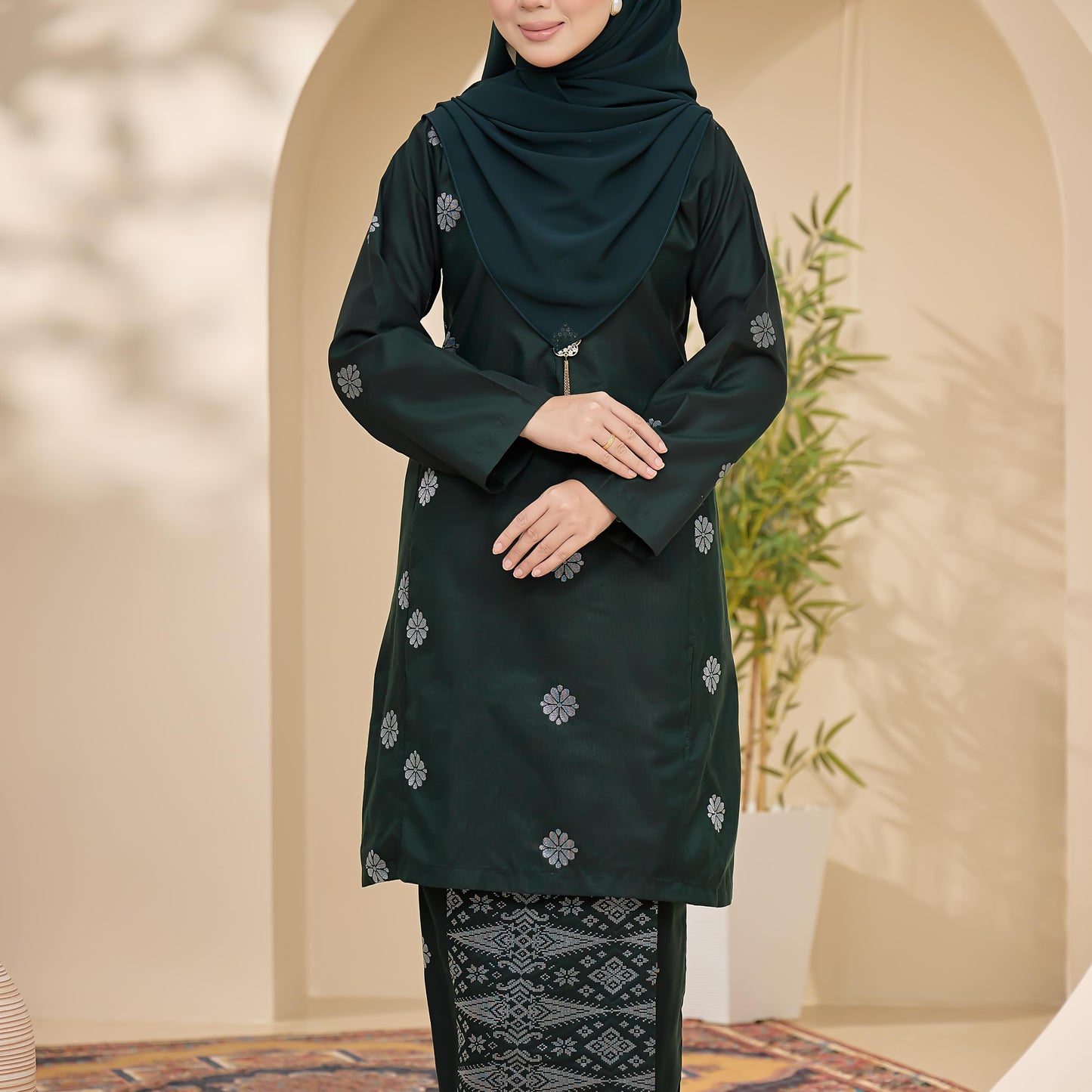 Ratna 2